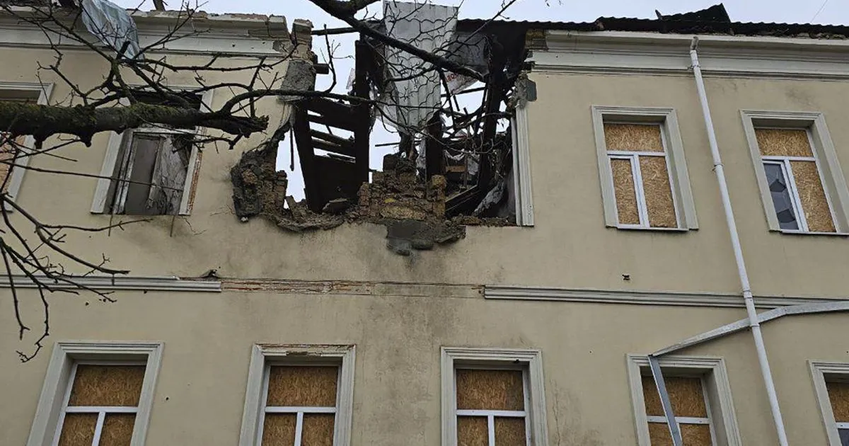 РФ обстріляла Херсонщину, є поранені та руйнування