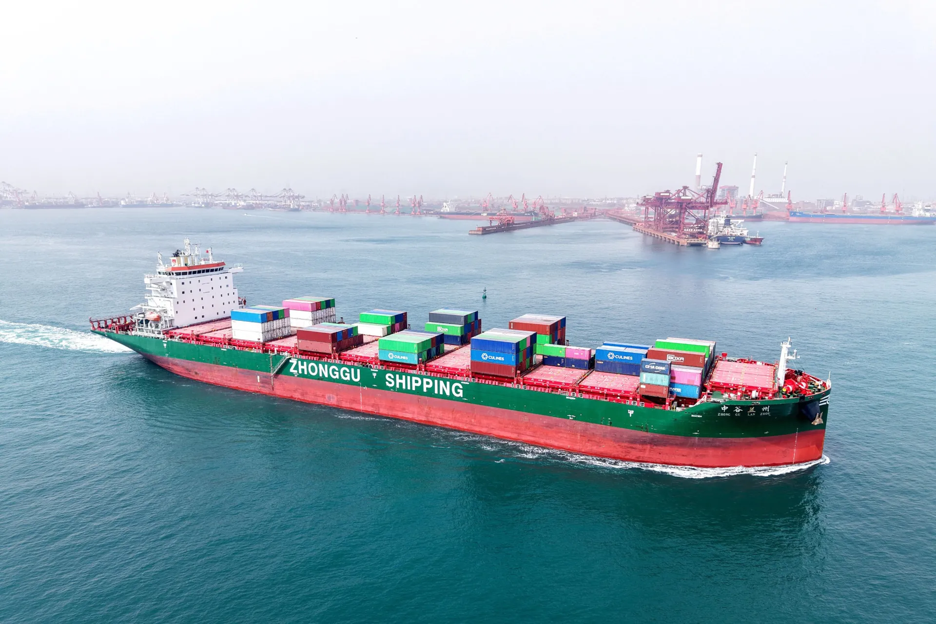 Китай призупинив обмеження щодо суднобудівної галузі США на один рік