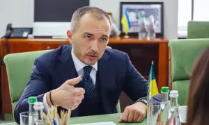 Фото: «Укрпочта» выпустила две новые почтовые марки, приуроченные к Дню украинской песни