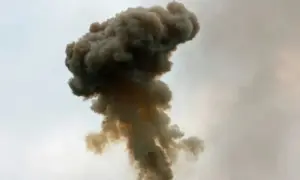Видео: в Киеве перекрыли две улицы из-за прорыва водопровода