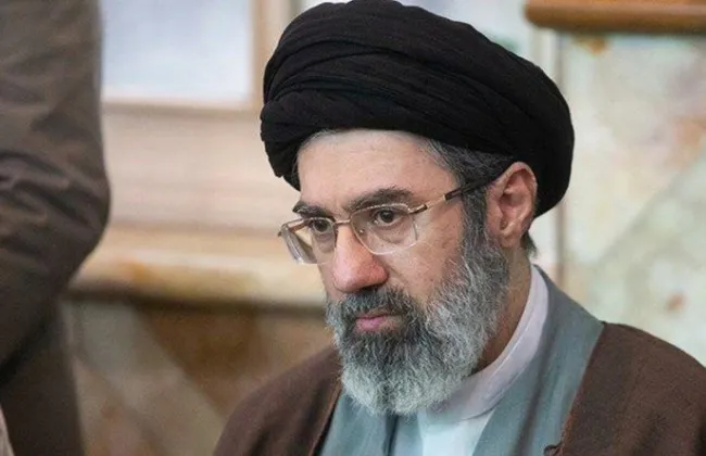 Хаменеї перебуває у важкому стані та не може керувати країною