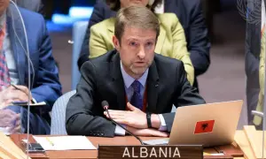 Марк Рютте визнав право України самостійно вирішувати питання територій