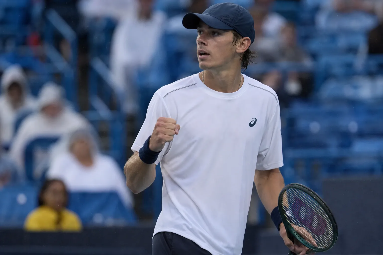 Where Minaur advanced to the fourth round of the tournament in Cincinnati