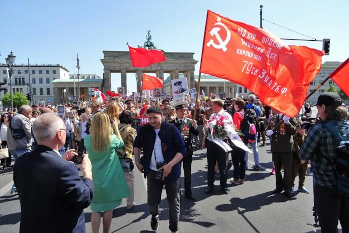 У Берліні заборонили радянську та російську символіку під час заходів 8 і 9 травня