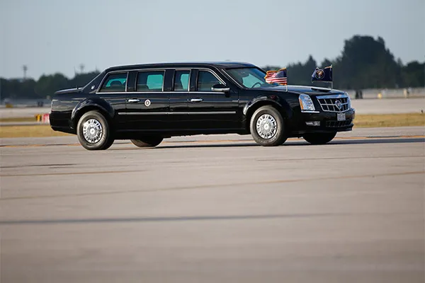 «Газпром» отримав замовлення на виробництво лімузинів для путіна