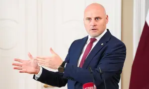 НАТО высылает сотрудников постоянного представительства России