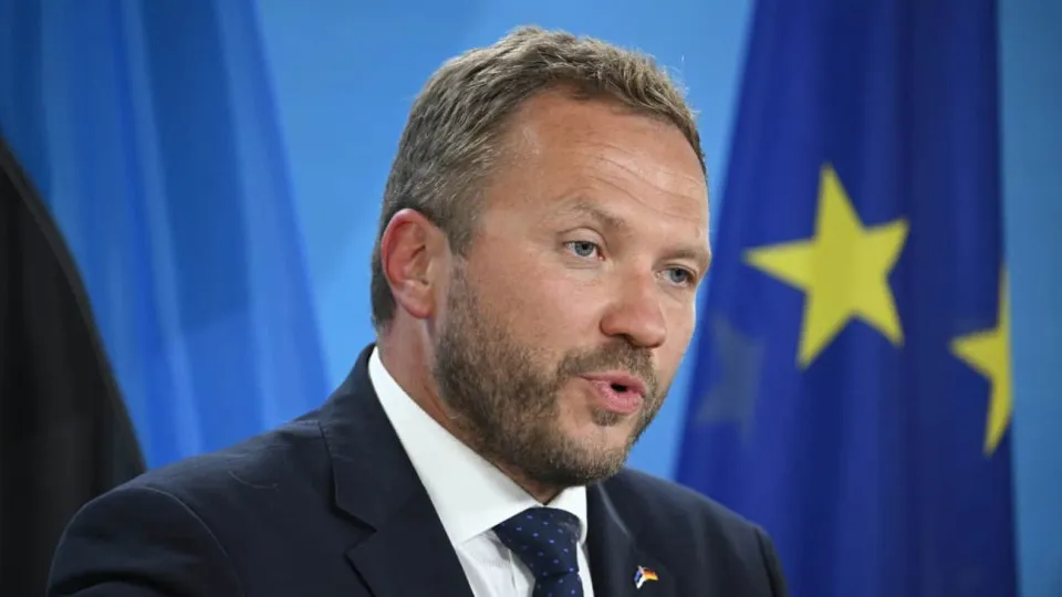 Глава МЗС Естонії закликав посилити тиск на росію після атаки по Україні