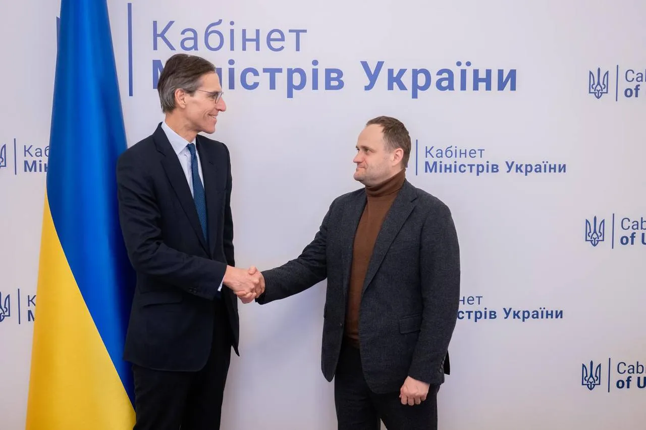 Кулеба обговорив із ЄБРР підтримку інфраструктури України: подробиці