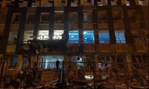 Відео: внаслідок обстрілу постраждав бізнес-центр «Доміно» в Києві