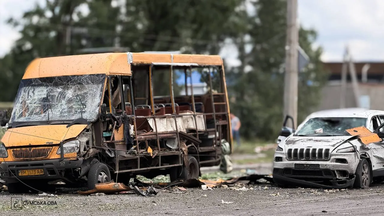 Russia struck Sumy with three KAB bombs: four dead, several injured