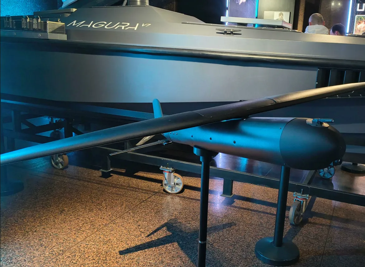 Українсько-британський дрон-камікадзе «Буча» зможе літати на відстань до 200 кілометрів