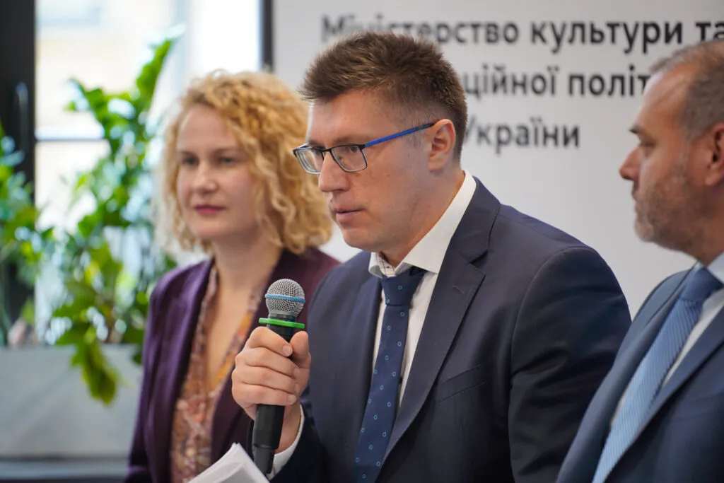 В Україні готують нову стратегію розвитку медіаграмотності до 2030 року