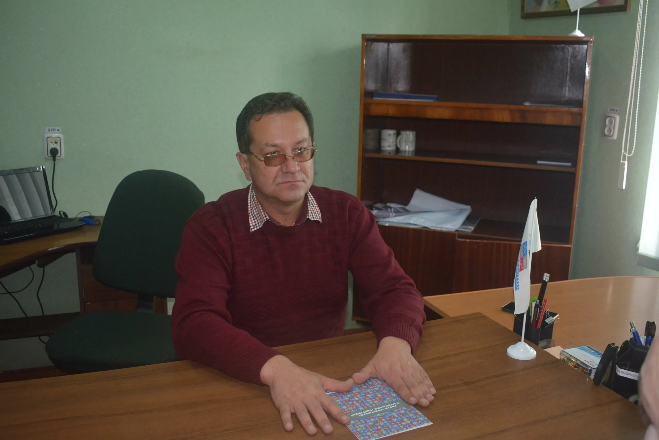 Суд закрив справу ексмера Острога, обвинуваченого у побитті жінки