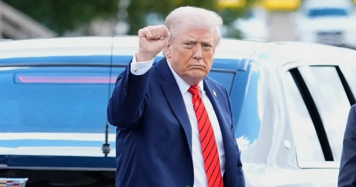 Video: Trump Again Announces His Third Presidential Term — CNN