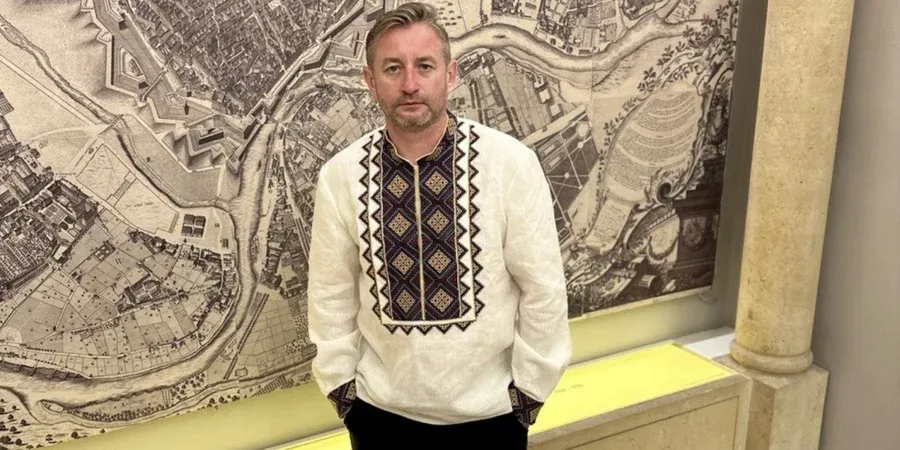 Через 100 років українські майстри відтворили вишиванку Василя Вишиваного