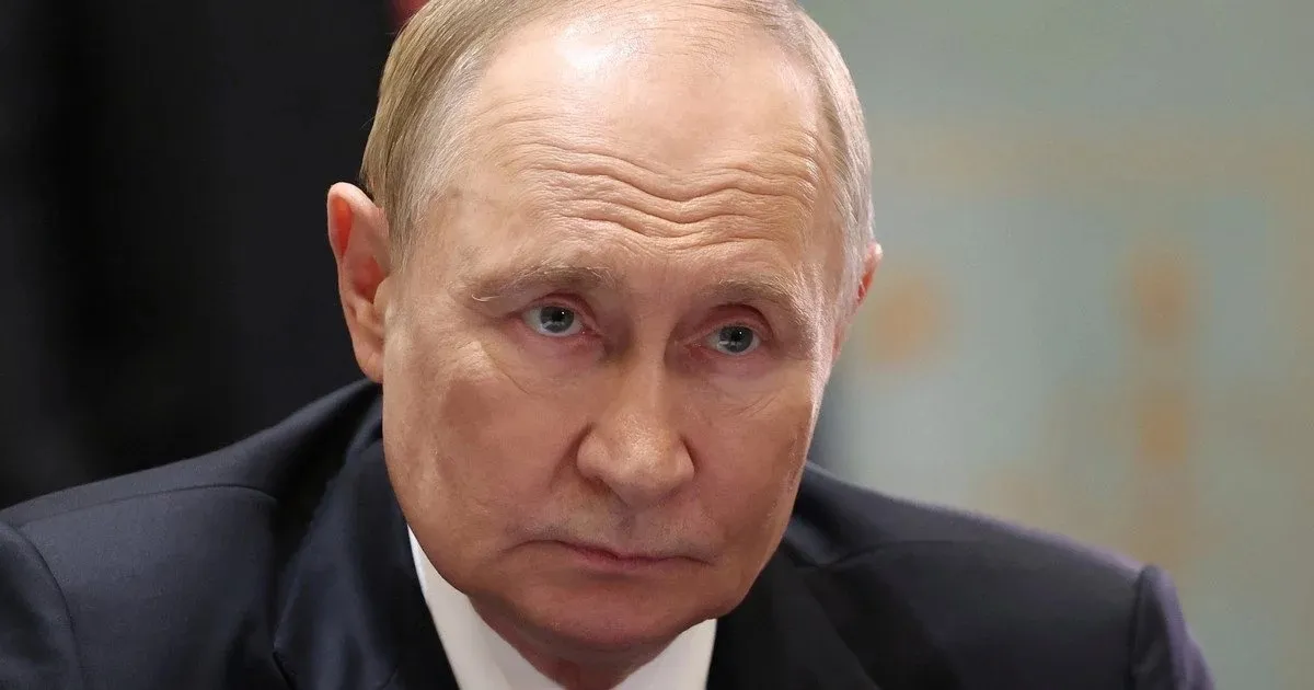 Відео: У кортежі Путіна у Владивостоці помітили пікап із зенітним кулеметом
