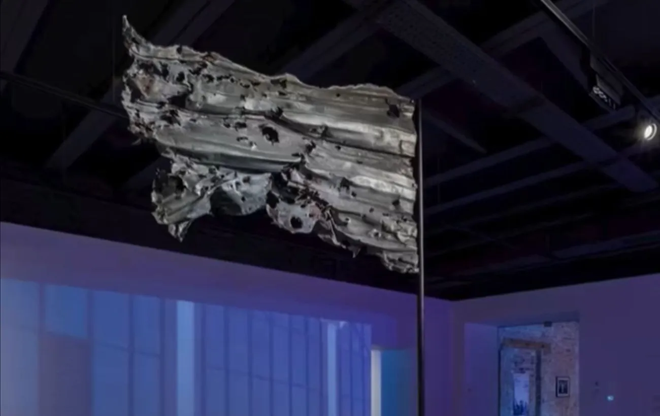 Уламок обстріляної ТЕС став основою для арт-інсталяції Микити Кадана