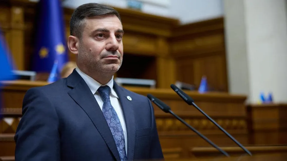 Російські обстріли пошкодили понад 4,5 тисячі закладів освіти, 423 зруйновані повністю