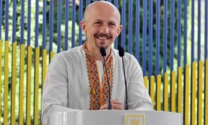 Дружина кандидата на голову БЕБ займається поліграфом для держструктур