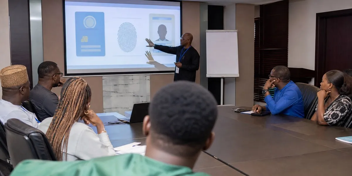 Семь стран ЭКОВАС ввели биометрическую карту — Premium Times Nigeria