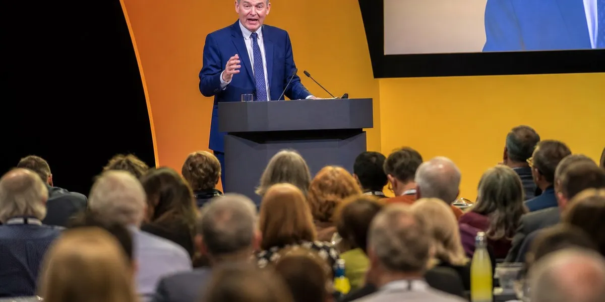 In Britain, Ed Davey criticized Reform UK and Musk — The Guardian