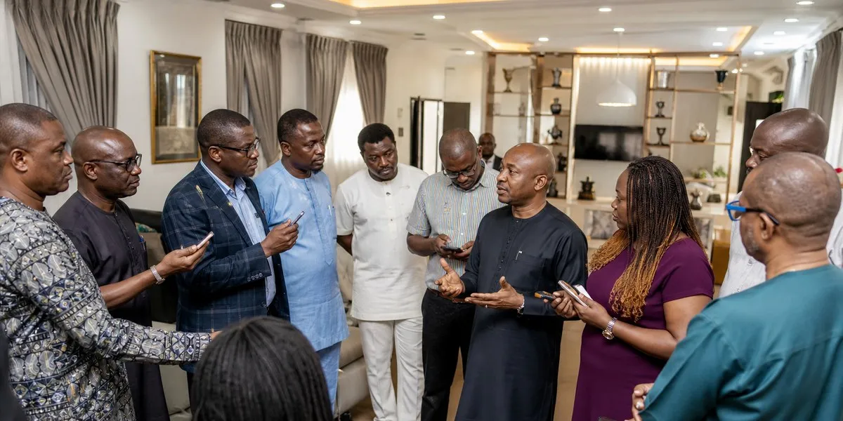 Нігерійська гільдія редакторів оцінила проєкти в Енугу — Premium Times Nigeria