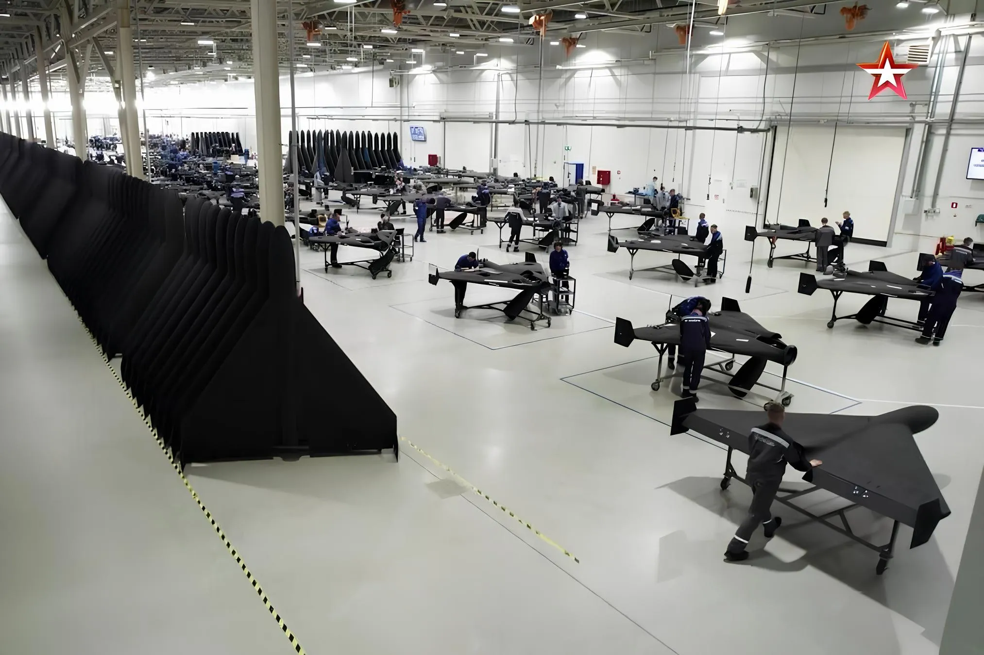 рф планує залучити на завод дронів в Єлабузі 12 тисяч північнокорейських працівників, — ГУР