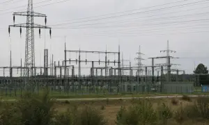 阿联酋和沙特尽管战争仍继续建设人工智能中心——《日本时报》
