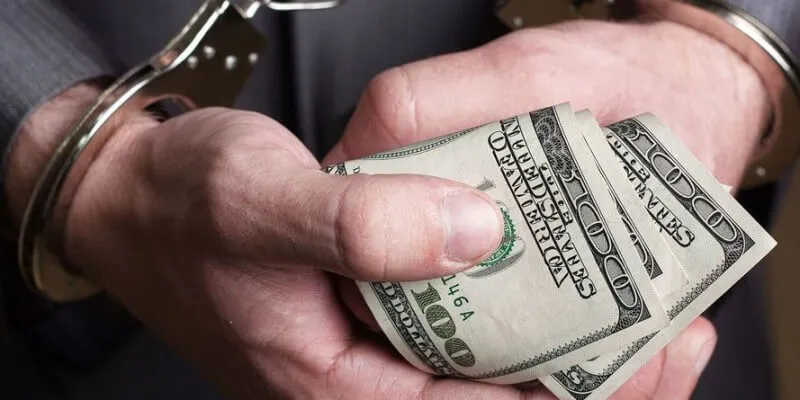 В Україні викрили «конвертаційний центр» для ухилення від податків з оборонних контрактів