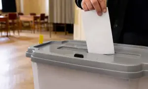 Впервые в истории монархии. Принцесса Анна с королем Чарльзом III приняла участие в почетном карауле у гроба с телом Елизаветы II