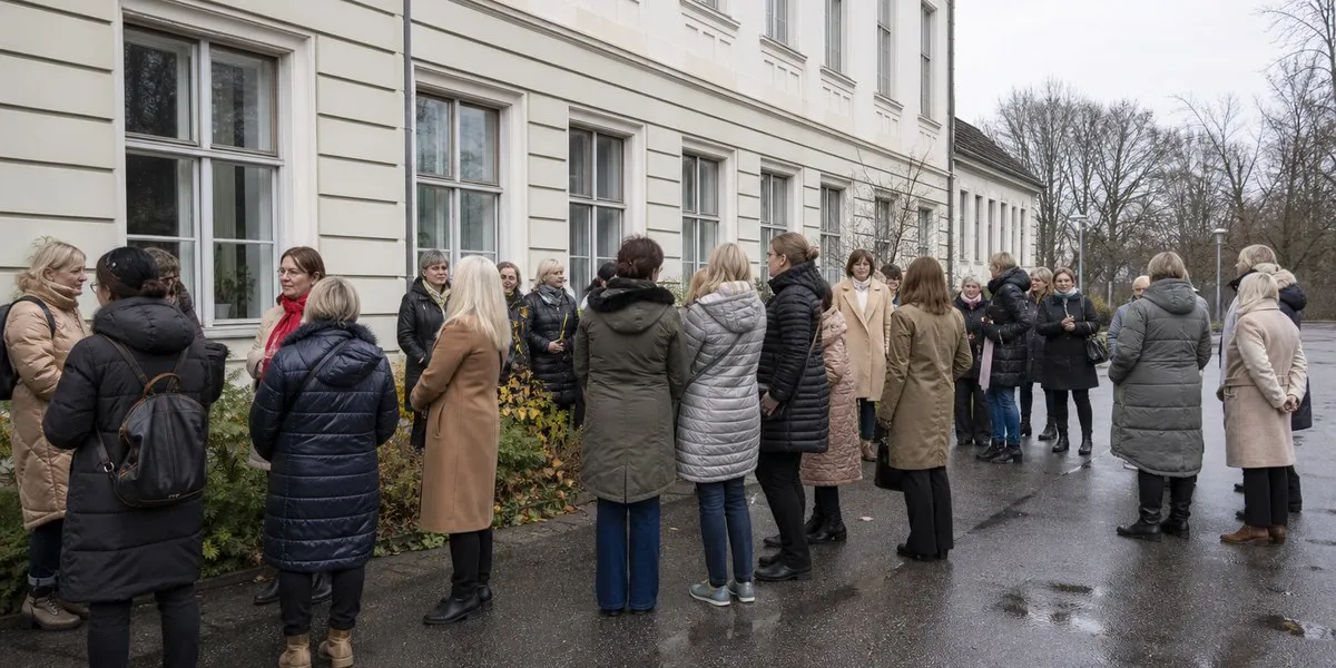 Estonian education workers to hold warning strike on September 22 — ERR News