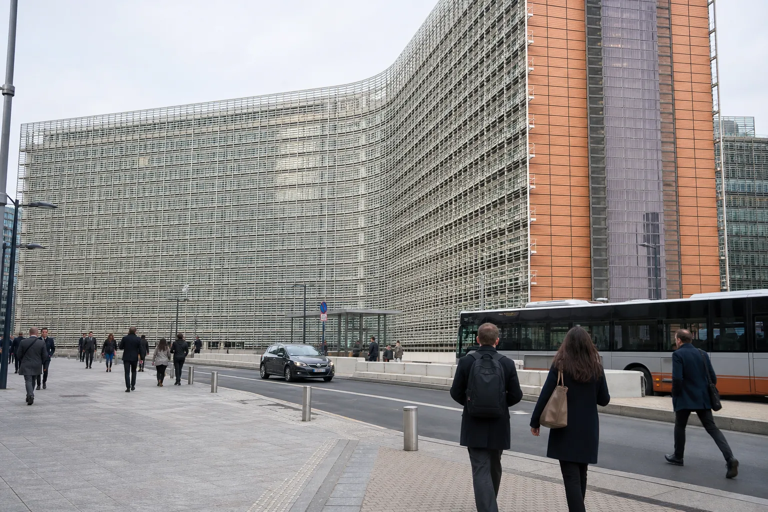 Komisja Europejska zaproponowała preferencje dla firm z UE w zamówieniach publicznych