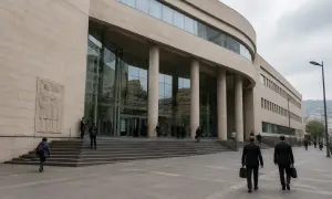 В Кремле опровергли отставку Суркова и смену курса по Украине