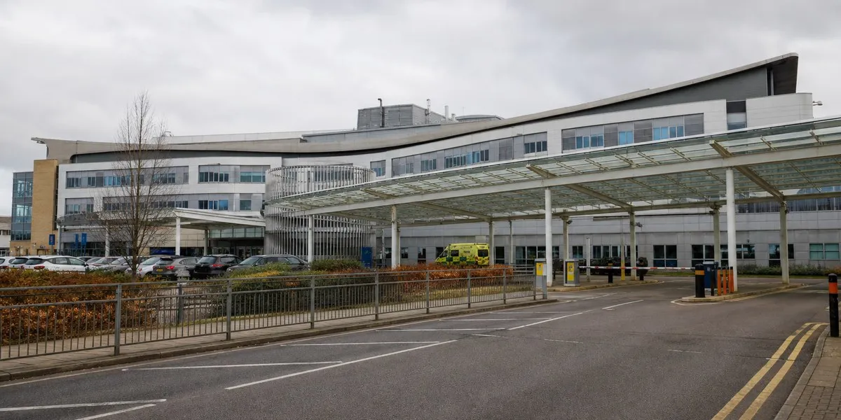 英国两名专家退出露西·莱特比辩护团队
