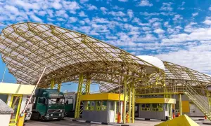 Відео: У Ярославлі вночі 17 вересня безпілотники атакували НПЗ