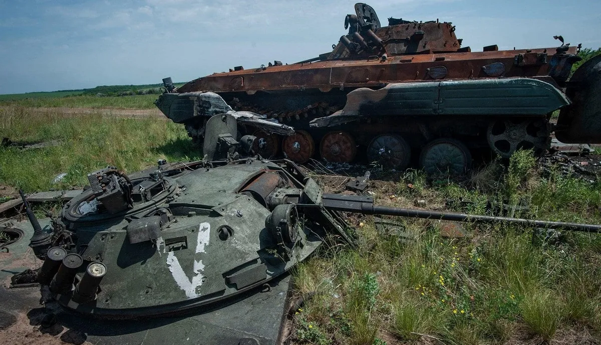 Росія втрачає близько 300 військових убитими щодня