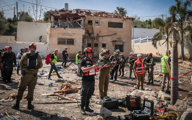 Іранський снаряд влучив у місто біля Єрусалима