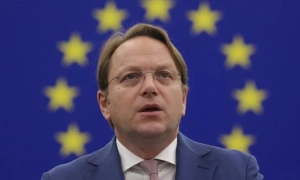 Komisarz UE z Węgier twierdzi, że nie wiedział o węgierskiej siatce szpiegowskiej w Brukseli