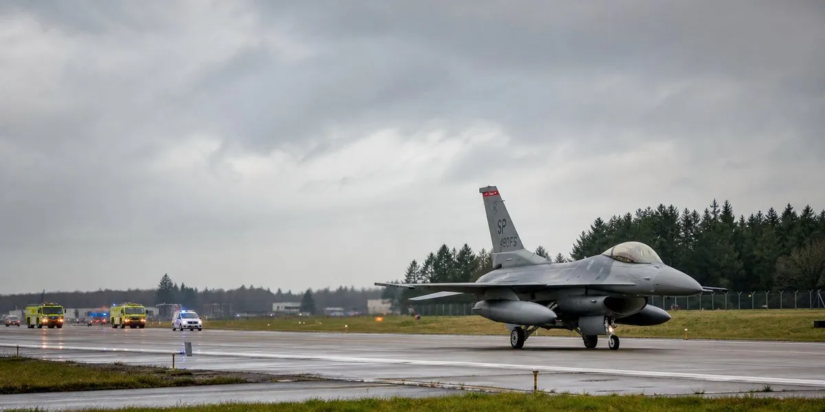 US F-16 fighter crashes in Germany, pilot ejects safely — Defense News