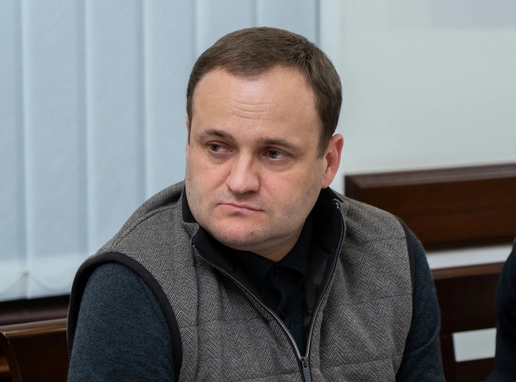 Кулеба пообіцяв переглянути доцільність відбудови лікарні за 25 км від фронту