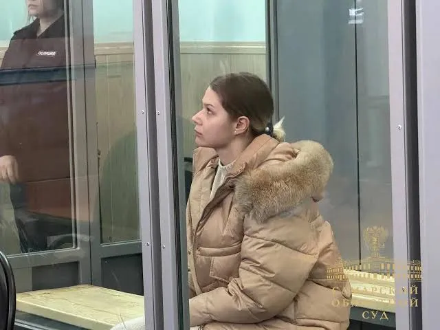 Обвинувачена в жорстокому вбивстві дідуся та бабусі онука ексмера Самари попросилася на війну