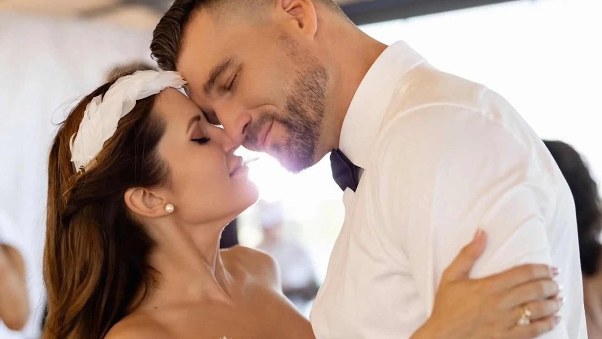 Video: Natalka Denisenko Married Yuriy Yaroshenko