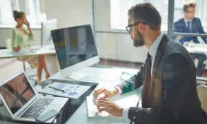 Російські компанії масово втратили кошти на поточні витрати