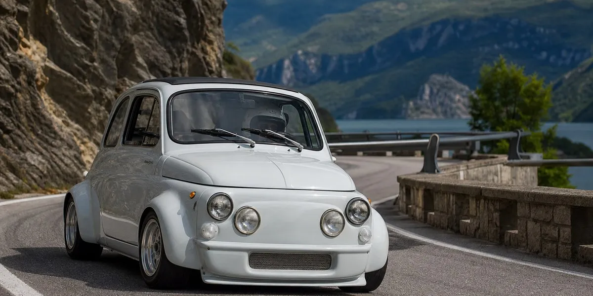 We Włoszech zaprezentowano restomod Fiata 500 Scattante na bazie auta z 1973 roku