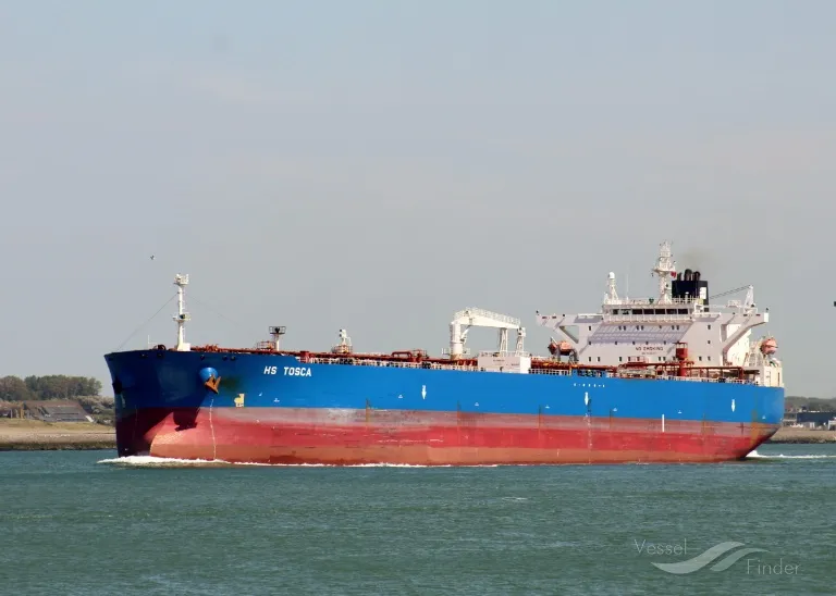 Зеленський подякував Макрону за російський танкер