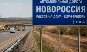 Рашисти хочуть захистити Кримський міст баржами 