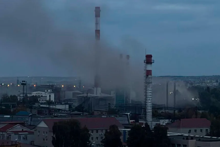 У Бєлгороді стався блекаут після удару по ТЕЦ – відео