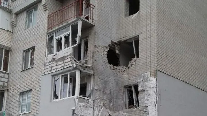 Росія вдарила по центру Херсона, є поранені та руйнування