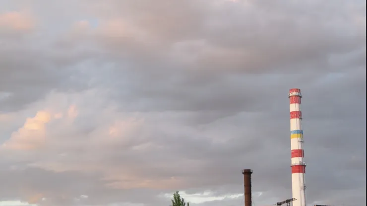 Херсонська ТЕЦ зупинила роботу: тисячі мешканців залишились без тепла