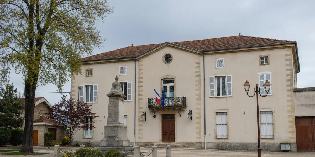 法国将审判11名涉杀害少年案被告——Politico Europe